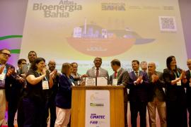 Governo assina decreto e reforça protagonismo na transição energética durante evento internacional