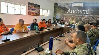 Oficinas durante Caravana Bahia Sem Fogo sensibilizam moradores em Andaraí