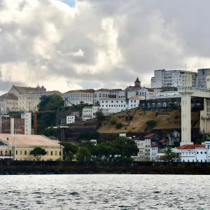 Previsão do Tempo e Balneabilidade: Fim de Semana com Chuvas no Sul da Bahia