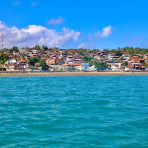 Bahia reforça compromisso com combate à poluição plástica nos oceanos