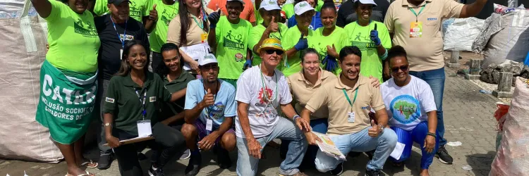 Maior festa popular do planeta gera oportunidade de renda e valorização dos catadores de recicláveis