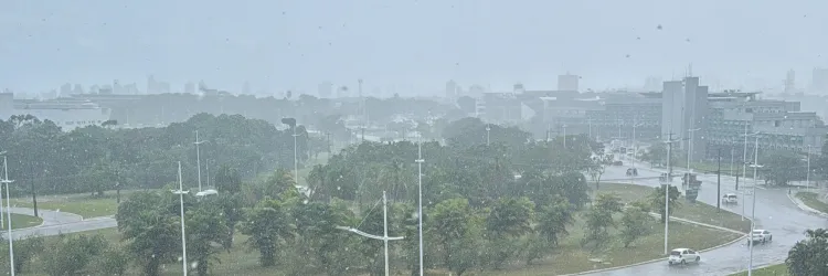 Previsão do tempo e Balneabilidade: Bahia terá final de semana chuvoso em diversas regiões