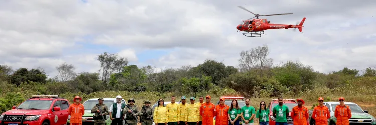 Helicóptero do Corpo de Bombeiros reforça Blitz e Ronda Verde para coibir incêndios florestais na Chapada