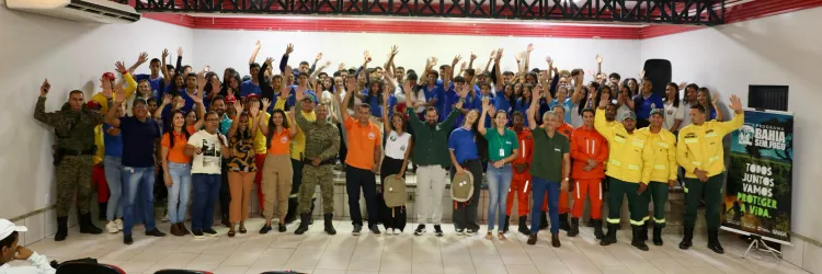 Caravana Bahia Sem Fogo destaca o papel dos bombeiros e brigadistas no combate aos incêndios florestais