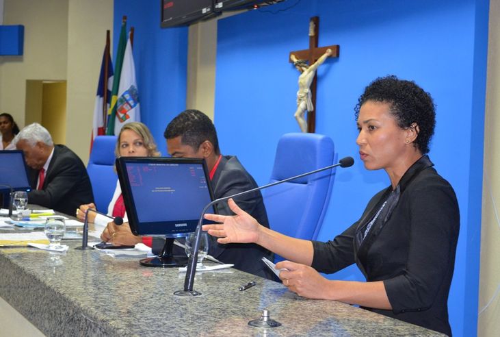 Camaçari debate direitos das mulheres