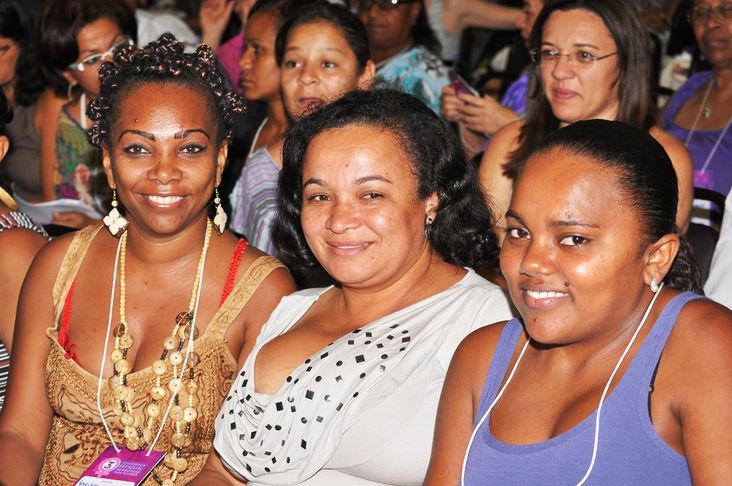 Mulheres serão impactadas pela redução da tarifa de energia