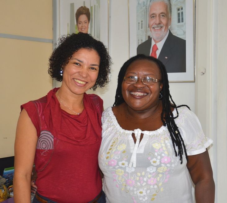 A Secretária Lúcia Barbosa e Creuza Maria Oliveira em recente encontro na SPM