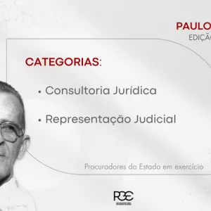 Imagem institucional do Prêmio Paulo Almeida – Edição 2025/2026. À esquerda, retrato em preto e branco de um homem idoso usando óculos e terno. À direita, texto com as categorias: Consultoria Jurídica e Representação Judicial, destinadas a Procuradores do Estado em exercício. No canto inferior direito, há um QR Code com a informação de inscrições de 02 de janeiro a 1º de março. Layout em tons claros e vermelhos.