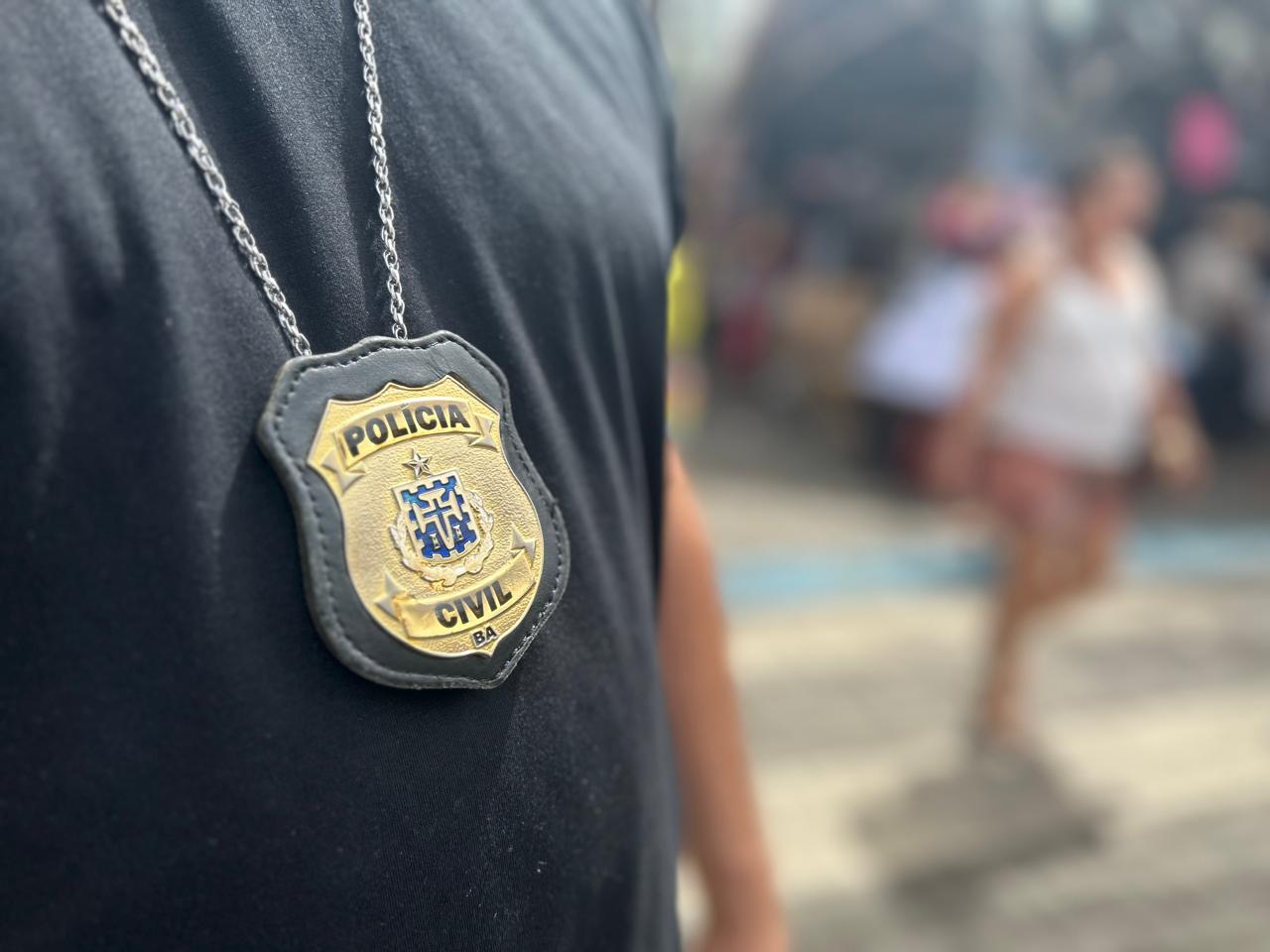 O homem obrigou a ex-companheira a retirar a ocorrência na delegacia