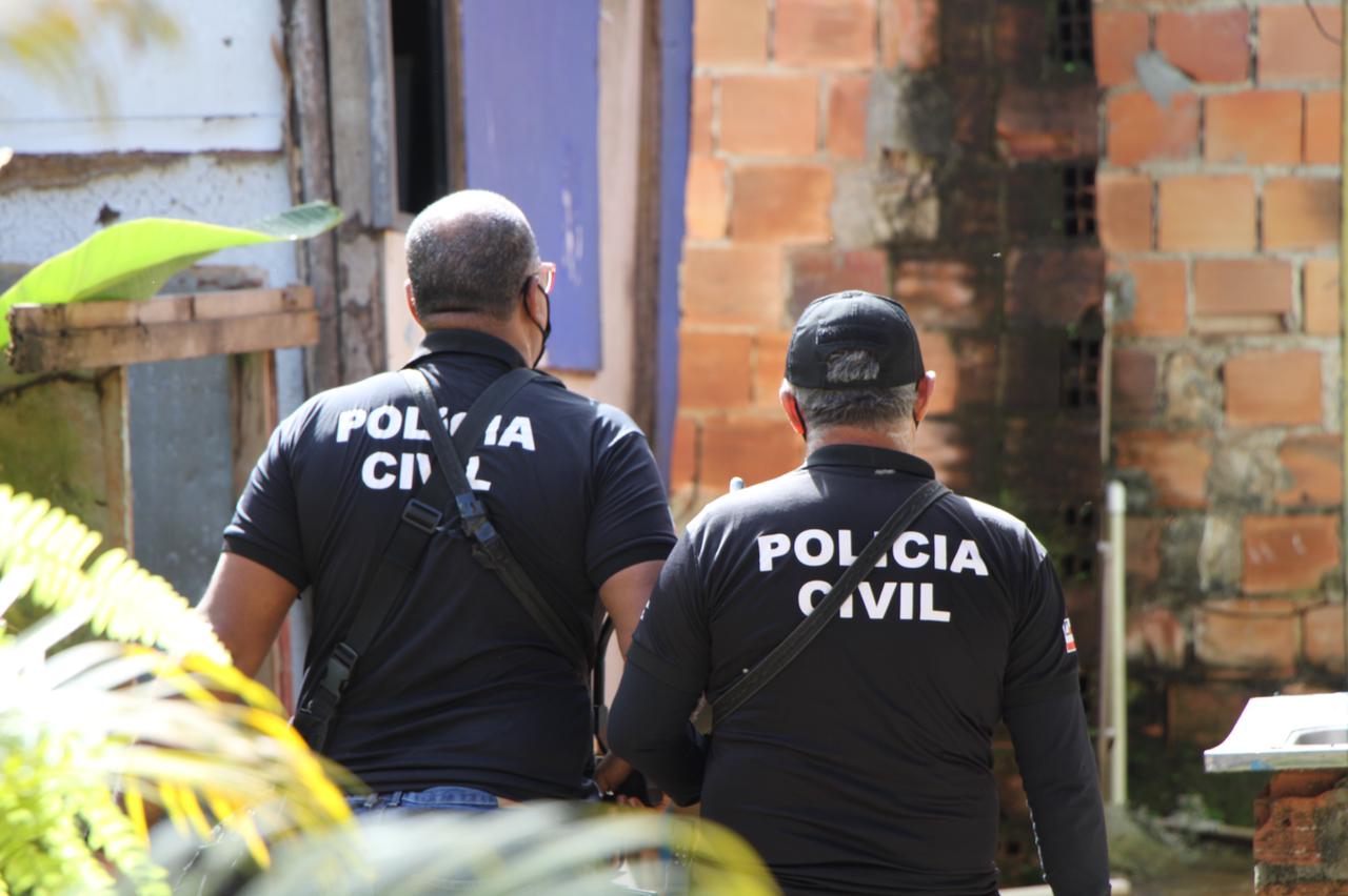 Policiais em campo