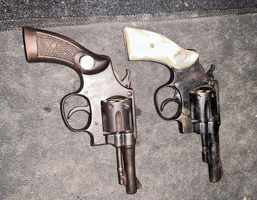 Revólveres apreendidos