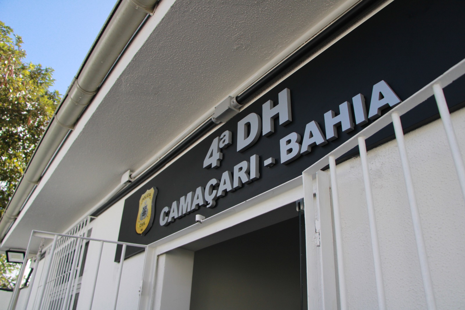Fachada da 4ª DH - Camaçari