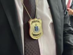 Policiais no setor de inteligência