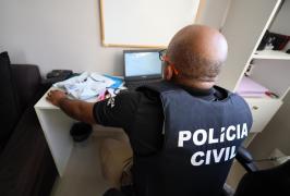 Furto de cartões de assistência estudantil