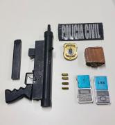 Submetralhadora e drogas são localizadas em Jaguaquara.