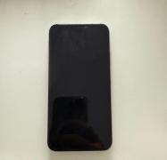 Suspeito realizou várias compras em lojas, incluindo a aquisição de um iPhone X