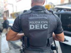O suspeito tinha três mandados de prisão e aplicava golpes na capital e interior da Bahia