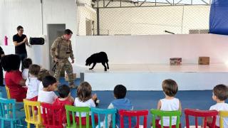 Visita da Core encanta crianças em creche de Acupe de Brotas