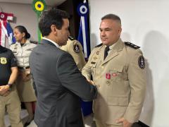 Policiais e bombeiro do Norte são agraciados com Medalha Tiradentes