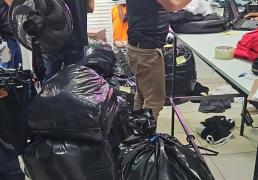 A ação apreendeu cerca de R$ 200 mil em roupas e produtos com indícios de falsificação