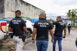 Ele foi preso quando recebia atendimento de uma equipe do Corpo de Bombeiros, que constatou a prisão em aberto após consulta no Banco Nacional de Mandados