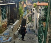 Policiais do Denarc cumpriram mandado de prisão preventiva e localizaram suspeito após ações de inteligência