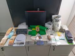 Dupla é flagrada em Ilhéus com drogas prontas para a venda