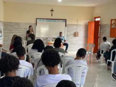 Polícia Civil realiza palestra para adolescentes em projeto social de Feira de Santana