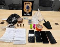 Homem é preso com drogas, munições e celulares na Fazenda Grande do Retiro