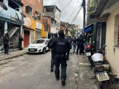 Ação integrada visa restabelecer acesso a vias públicas e combater a tentativa de ocupação por grupos criminosos