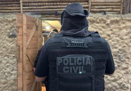 O suspeito era responsável por armazenar entorpecentes e encaminhá-los para outros integrantes do grupo