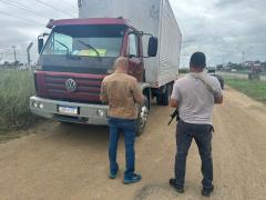 Veículo havia sido tomado de assalto horas antes na capital baiana