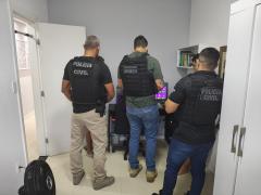 Equipamentos eletrônicos foram apreendidos durante as diligências 