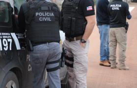 Uma mulher trans é suspeita de aliciar um adolescente de 13 anos