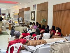 A iniciativa abordou aspectos jurídicos, sociais e psicológicos da violência de gênero, reforçando a importância da prevenção no trabalho