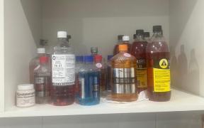 Seis funerárias e um laboratório foram notificados para cadastro e fiscalização de produtos controlados