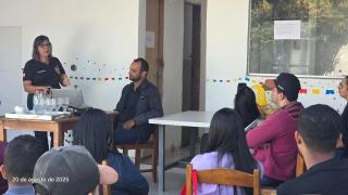 A ação educativa levou informações sobre a Lei Maria da Penha e reforçou a importância da denúncia e da prevenção à violência contra a mulher