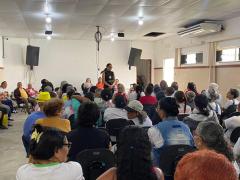 A Campanha reforça direitos da pessoa idosa e combate à violência contra a mulher