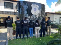 Autor possui histórico de mais de oito inquéritos policiais e foi localizado após nova agressão