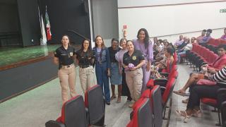 Atividades reforçam a importância da denúncia e divulgam a rede de proteção às mulheres