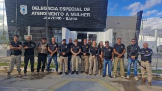 Três pessoas foram presas e quatro mandados de busca foram cumpridos