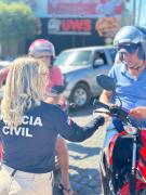 Atividades incluíram a Blitz Lilás e palestra em escola estadual, reforçando o combate à violência contra a mulher