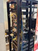 Dezenas de equipamentos furtados de grandes empresas de telefonia foram apreendidos