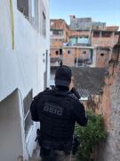 Equipes já cumpriram sete mandados de busca e apreensão e um de prisão, em Salvador e em Lençóis