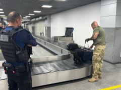 Fiscalizações visam coibir tráfico de drogas em voos domésticos e internacionais