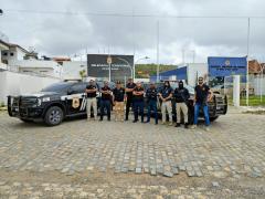 A ação resultou na prisão preventiva e em flagrante, com apreensão de arma de fogo