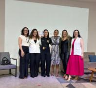 Durante o evento, a delegada explicou como a Polícia Civil atua no combate a esses crimes e ressaltou a importância da prevenção