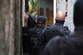 Ação integrada do DEIC e DHPP localizou drogas, munições e armamento de uso restrito