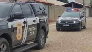 Os homens, de 33 e 32 anos, são suspeitos de participação em tentativa de latrocínio ocorrida em agosto deste ano