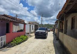 A operação também localizou um drone e um sistema de câmeras usados por criminosos para monitorar vias públicas.